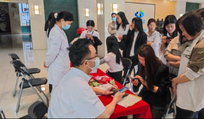 把脈問(wèn)診送健康，暖心服務(wù)進(jìn)企業(yè)——合肥高科攜手廣瑞醫(yī)療開展“健康進(jìn)企業(yè)”義診活動(dòng)